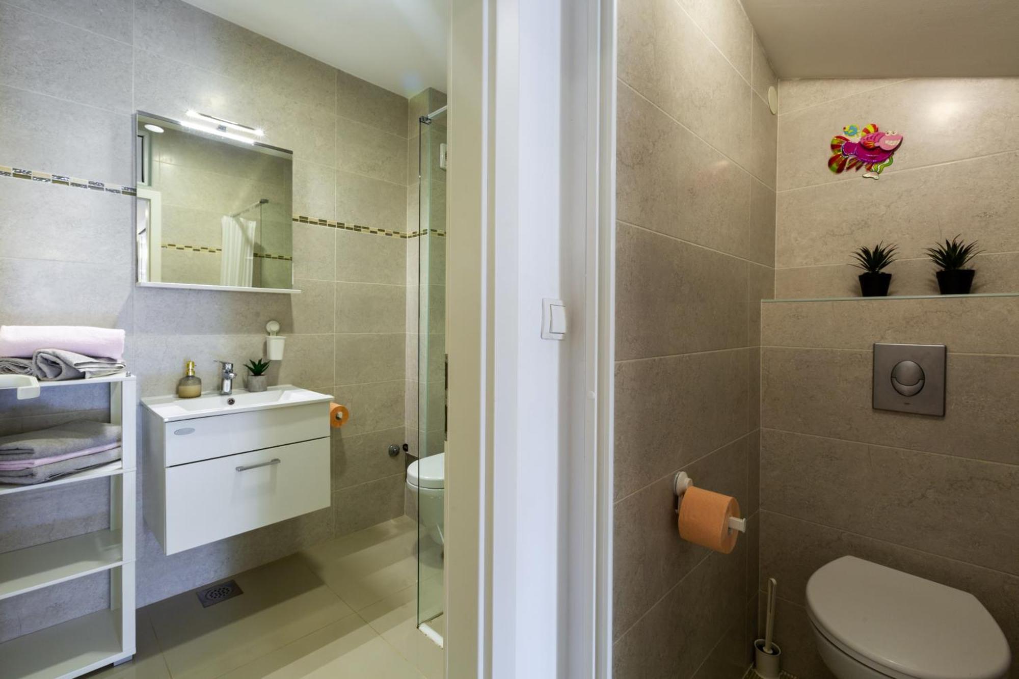 Modern apartment Zen with private garden Poreč Buitenkant foto